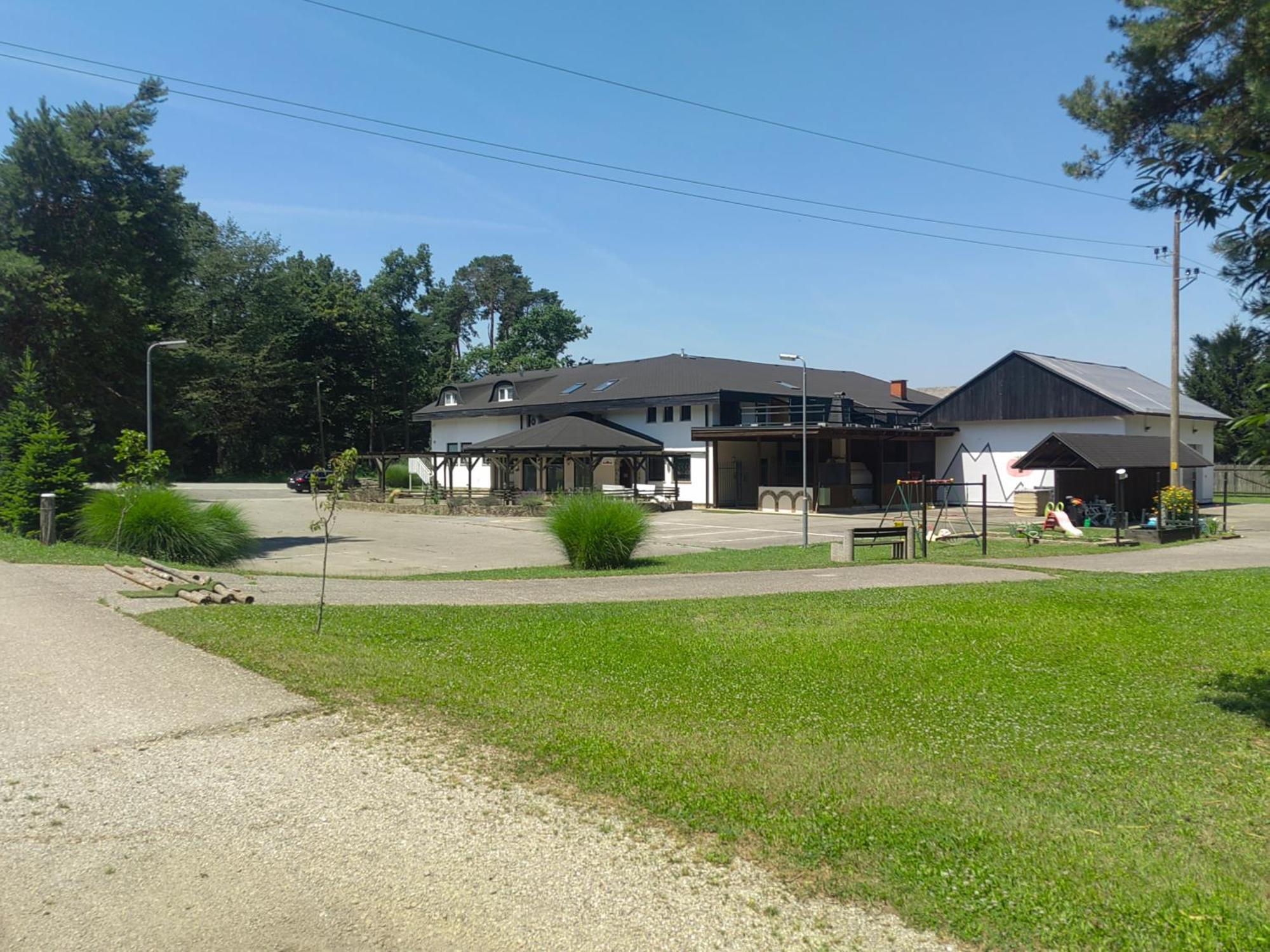Miklavž na Dravskem Polju Wow Sleeping B&B 외부 사진